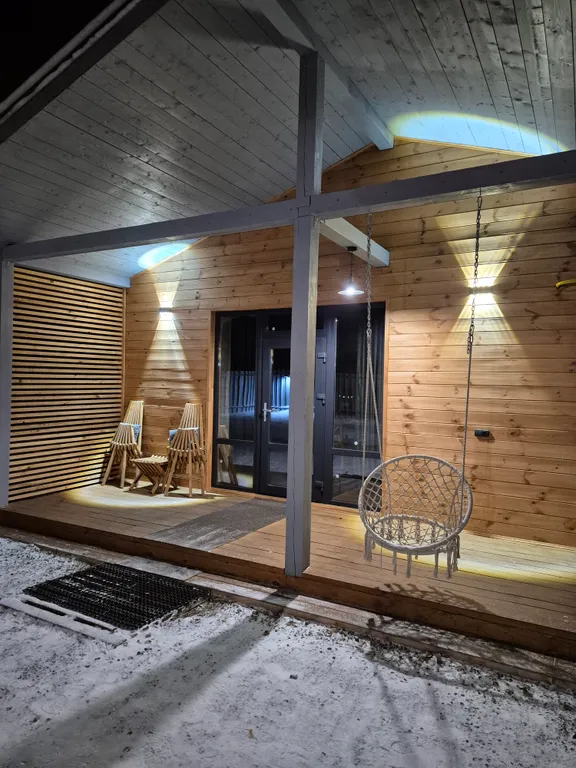 Гостевой дом в сосновом лесу в 15 минутах от курорта Манжерок