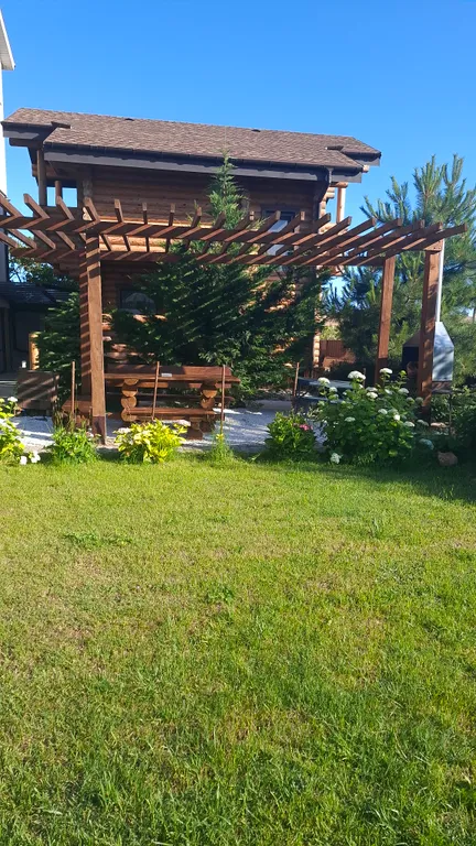 Сруб у моря