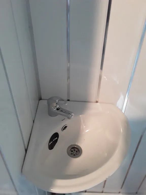 Дом на берегу Волги в красивом тихом и уединенном месте