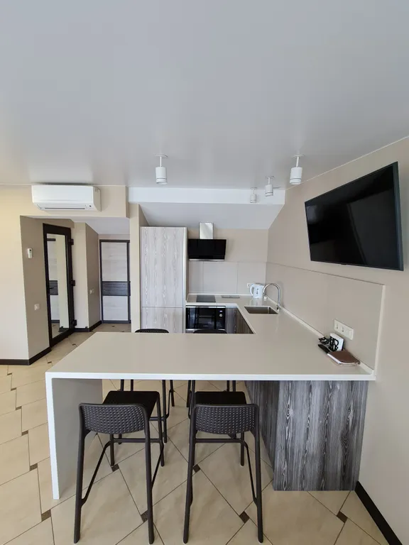 Люкс студия возле парка с видом на море