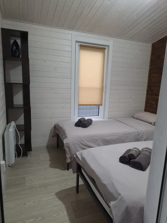 Гостевые домики с бассейном