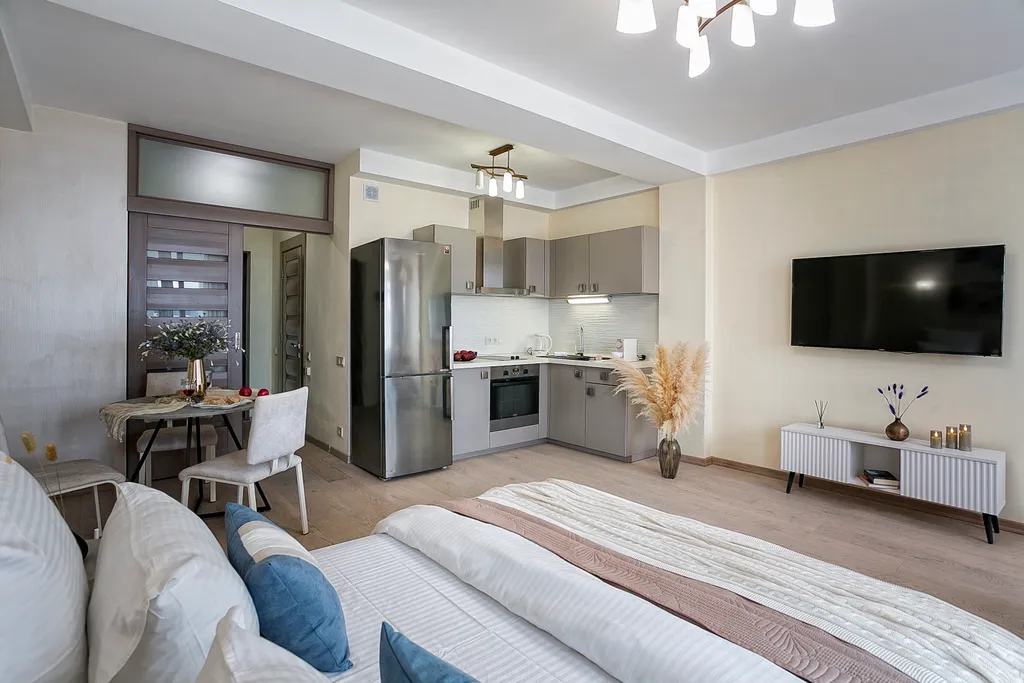 Садовая. В самом центре, вид на море