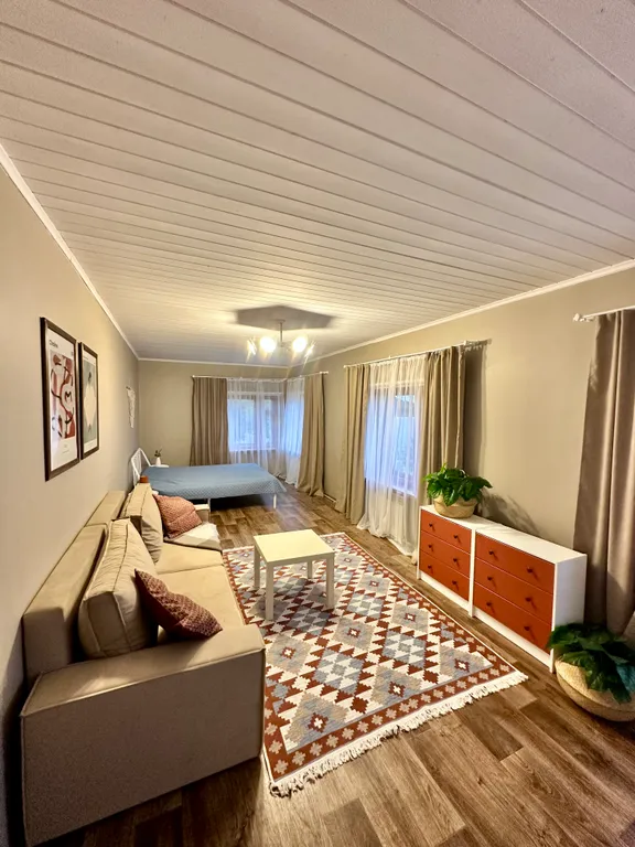 Дом с панорамным видом и кинотеатром