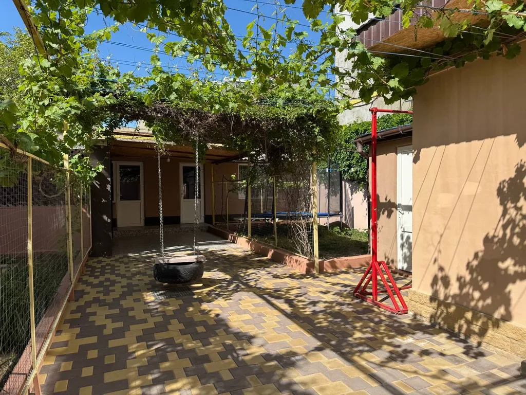 Уютный двухэтажный домик