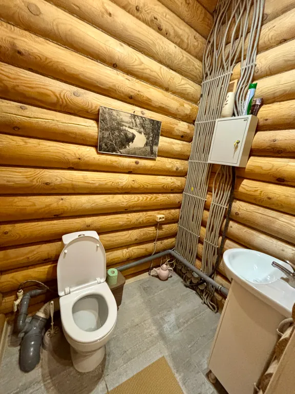 Уютный двухэтажный загородный дом с видом на Свиягу