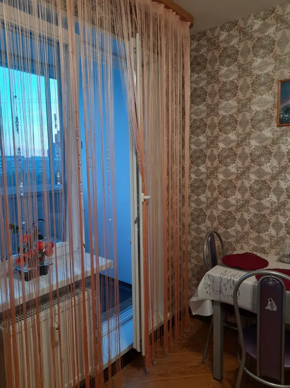 Солнечная, тихая квартира рядом с центром города