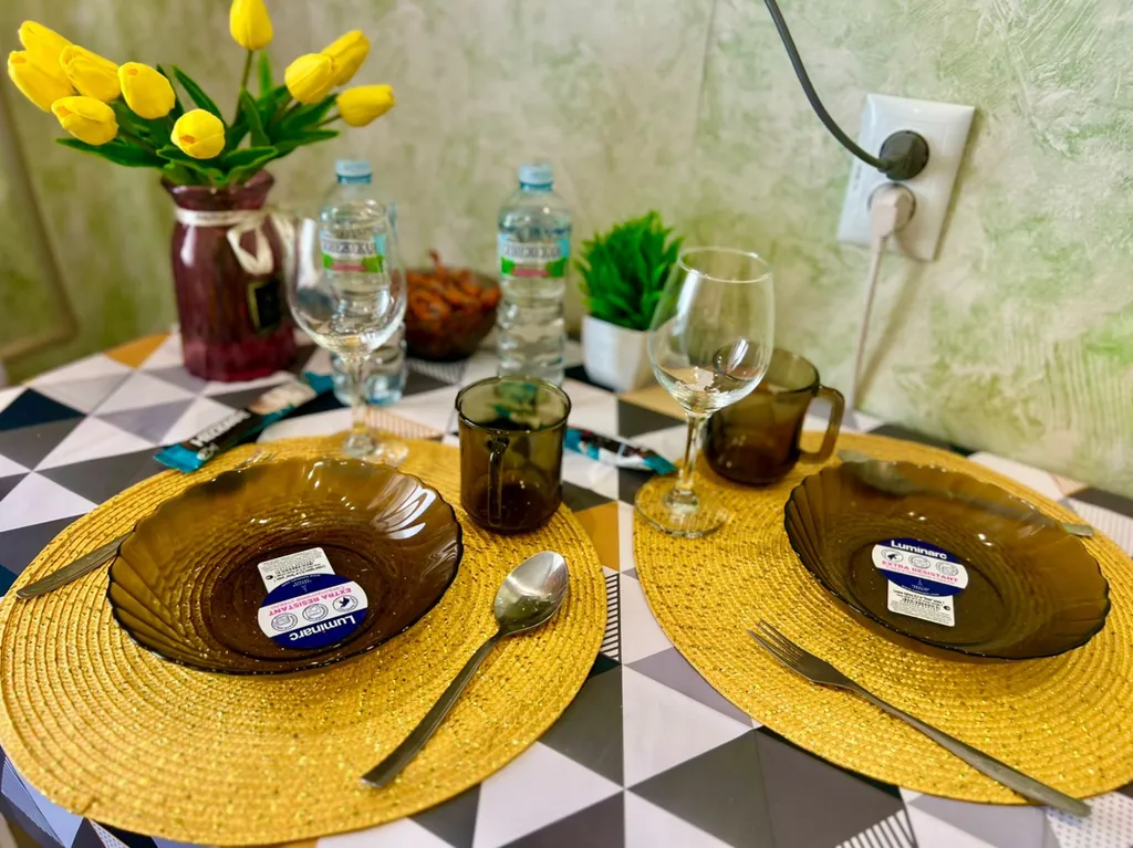 Апартаменты Комфорт рядом с жд Вокзалом, Бел Полка 44