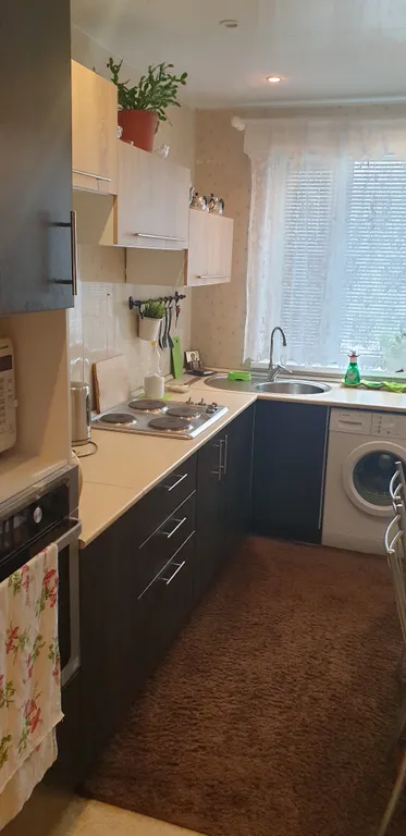 Уютная бюджетная двухкомнатная квартира в двухэтажном деревянном доме