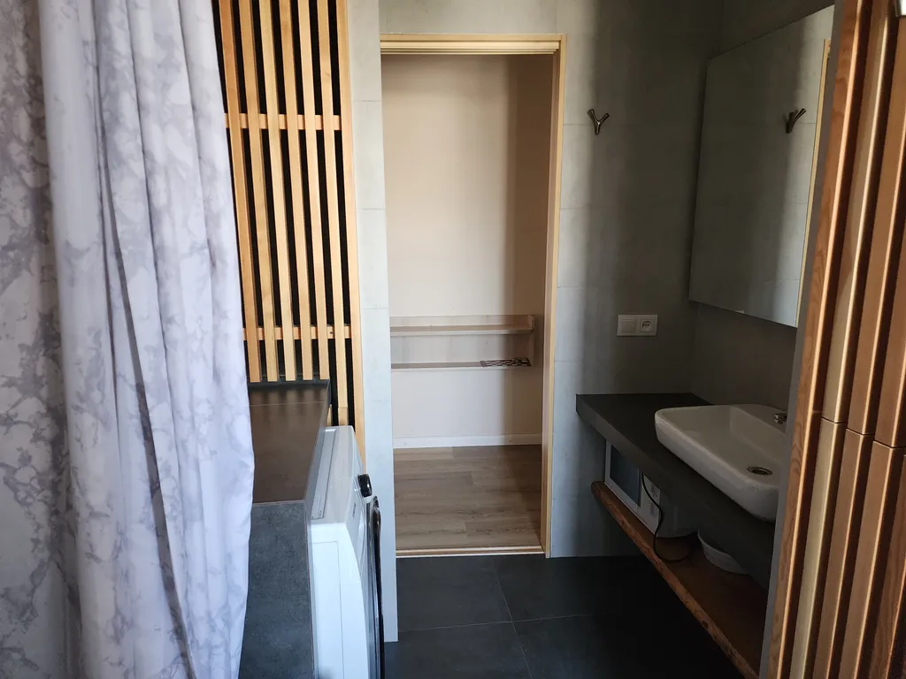 Дизайнерская небольшая квартира в центре города