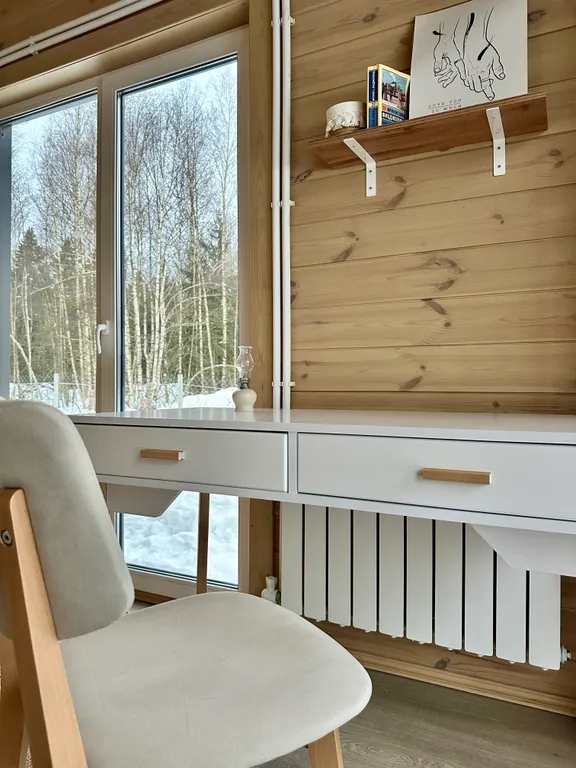 Домик в деревне На Бали Бывали с видом на лес