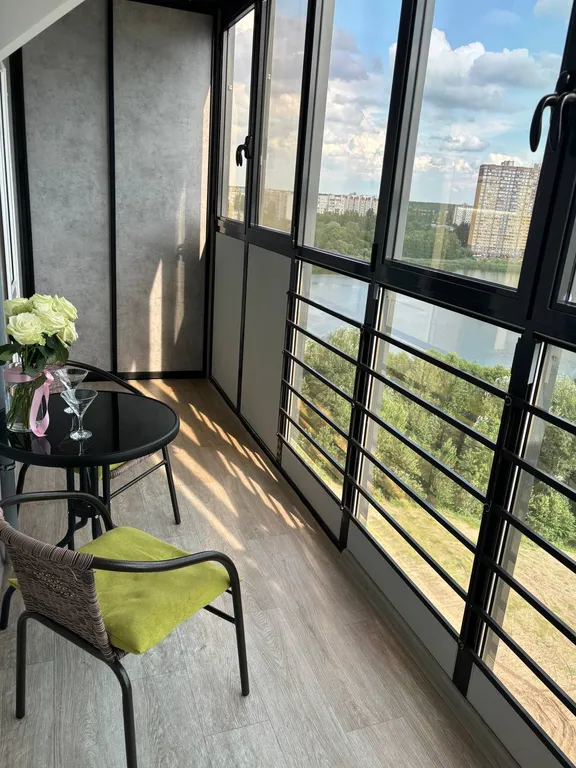 Панорамные апартаменты с видом на водохранилище