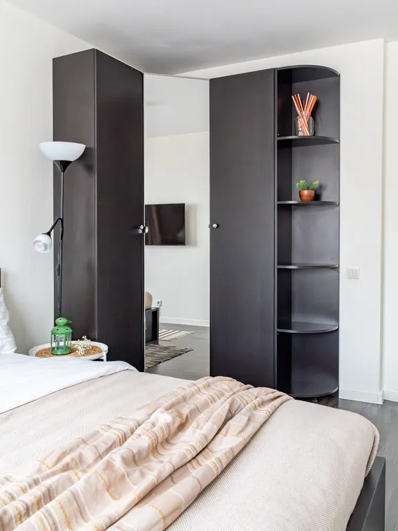 Евродвушка у метро Парнас для 5 || Сатин Хоум апарт