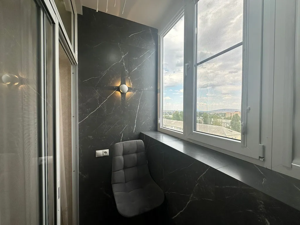 Квартира с видом на город