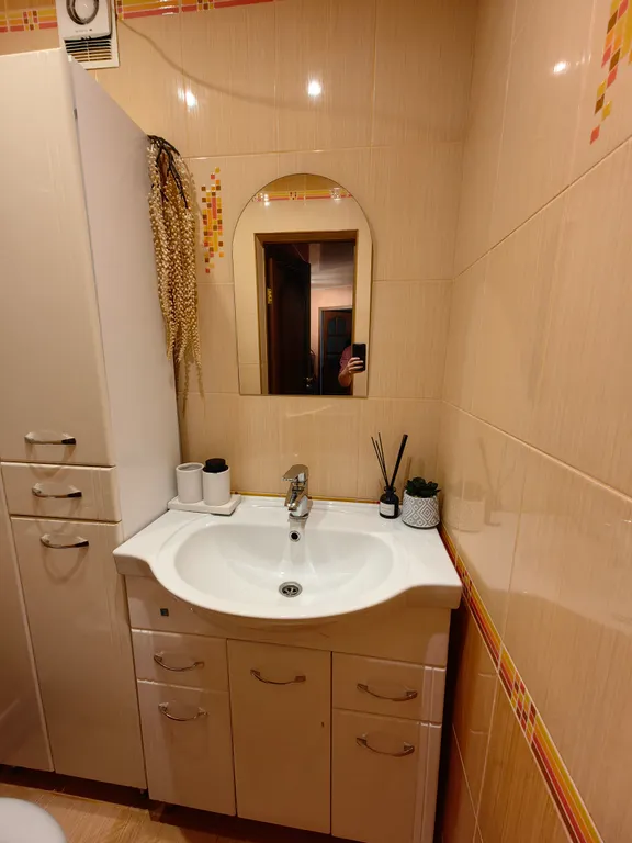 Просторная квартира у ЖД Вокзала, трёхкомнатная