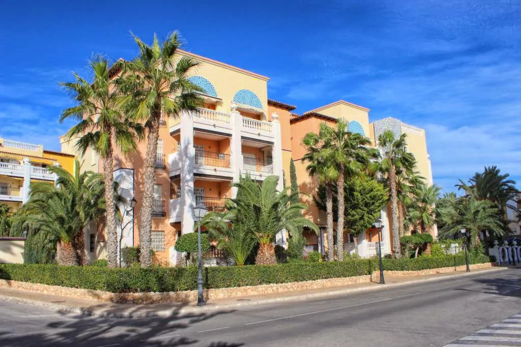 4-комнатная Квартира