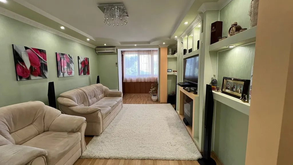 Современная люкс квартира в 3 минутах от моря