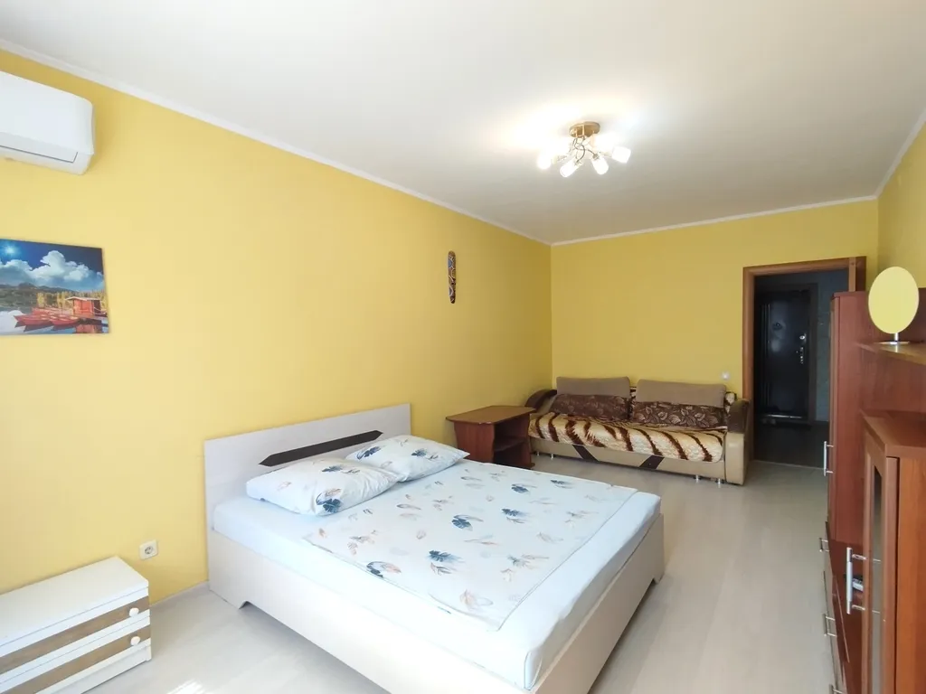 Квартира Уютная современная квартира у Кристалла — Тюмень