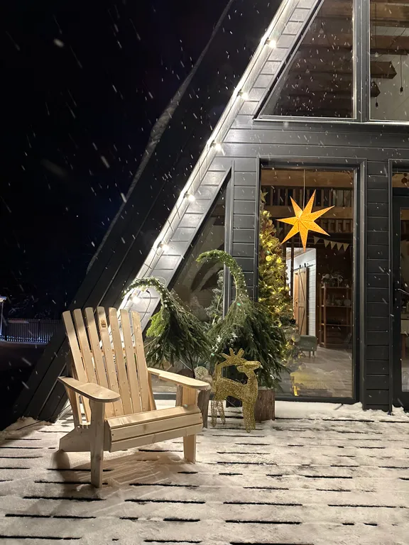 Большой уединенный A-frame в лесу с горячей купелью Фурако