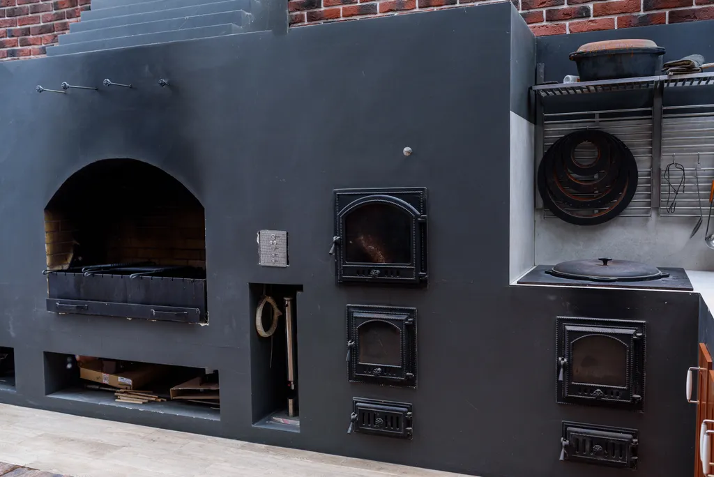 Дом в горах с подогреваемым бассейном в Адыгее