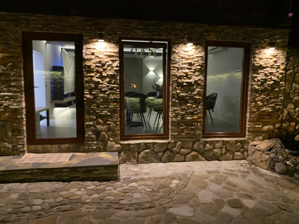 Коттедж Горный дом на семью из 8 человек