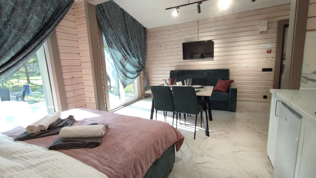 Дом Изумруд