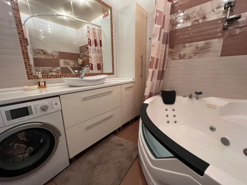 Квартира Jacuzzi уютная квартира с камином — Калининград