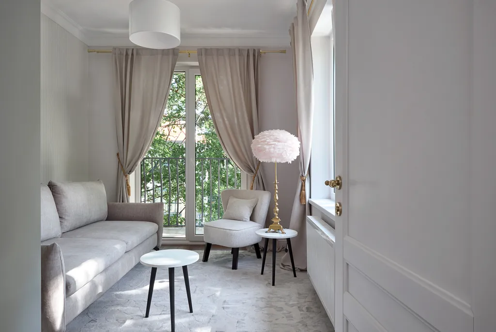 Двухкомнатная дизайнерская квартира в центре by Karmann`s Apartments