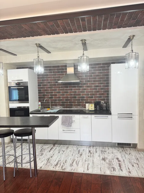 Квартира 3-х комнатная с джакузи, курить запрещено