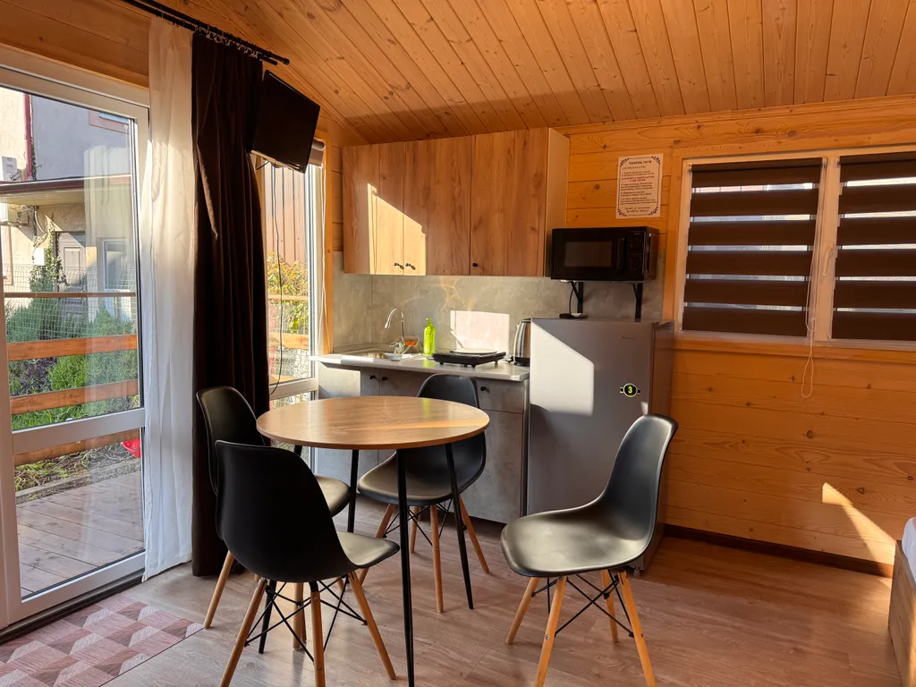 Коттедж Деревянный коттедж со своей мини-кухней — Сириус