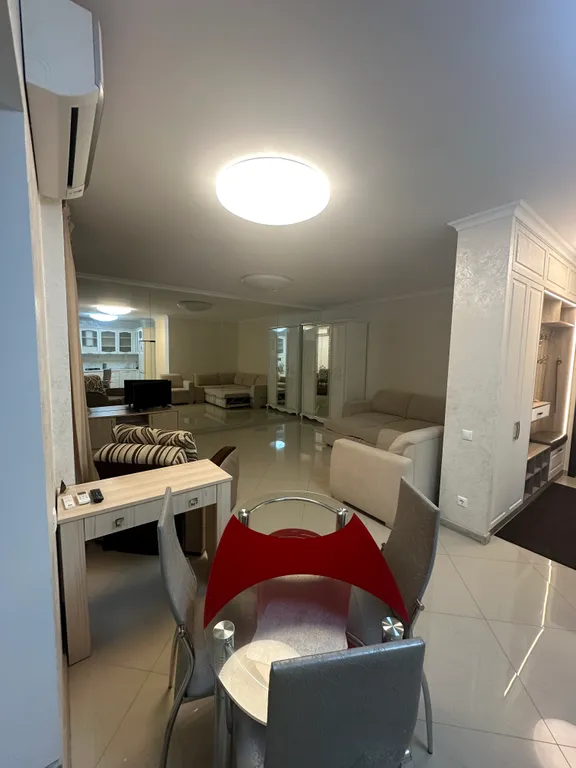 Квартира расположена возле Ледового дворца