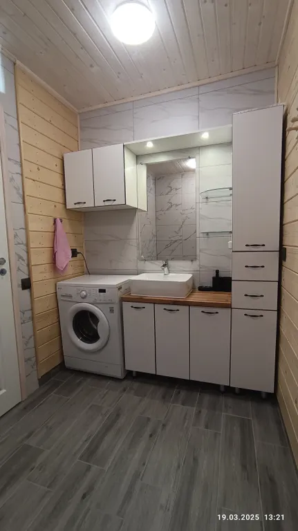 Дом с тремя спальнями с видом на озеро