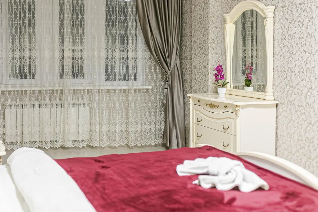 100 метров от Парка