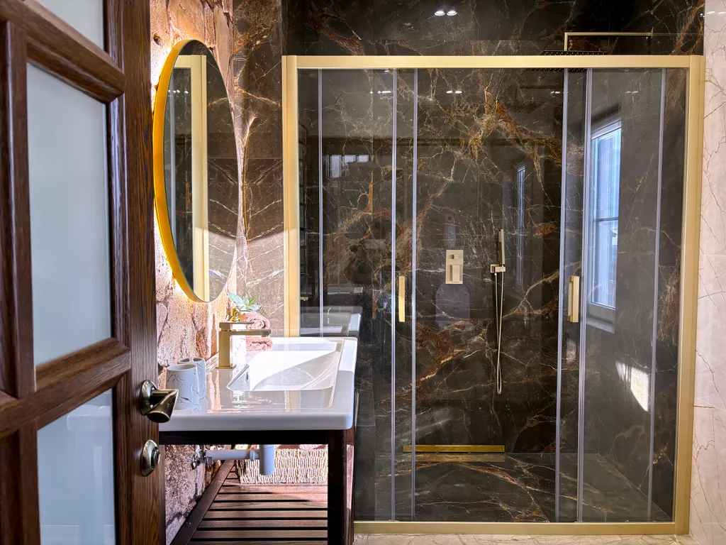 Шале Tech с подогреваемым бассейном и 4 спальнями