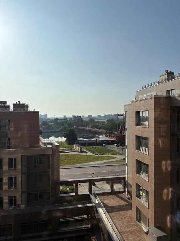 Абсолютно новая квартира в центре на набережной