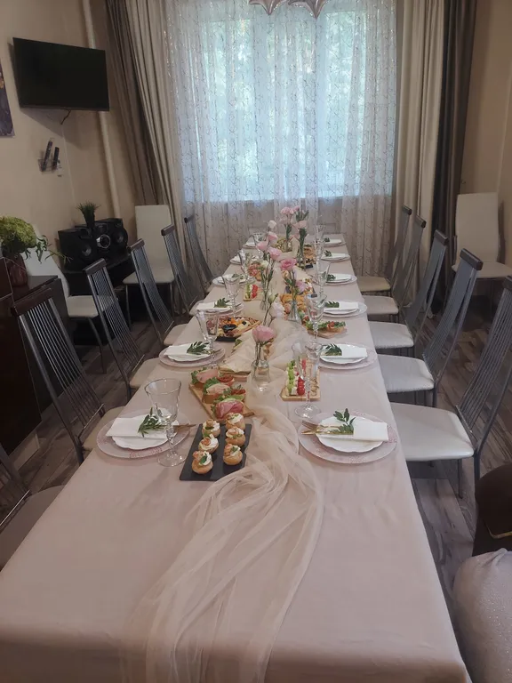 Коттедж Марианна с бильярдом, теннисом, сауной и бассейном