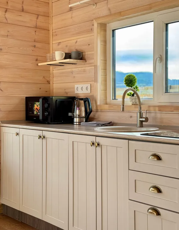 Новый дом с видом на предгорье