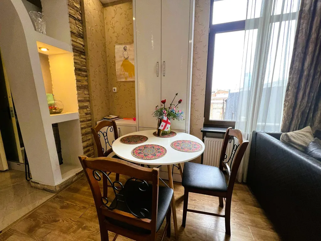 Комфортная квартира в старом Тбилиси