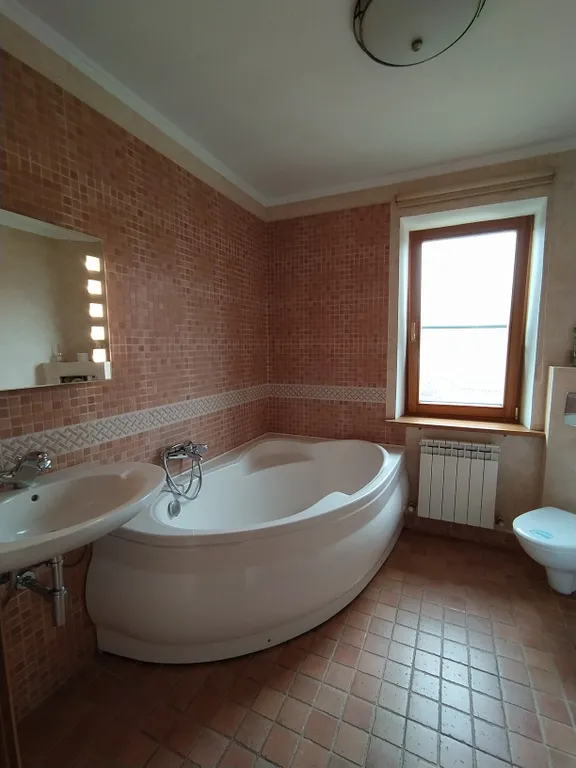 Дом у озера в 10 минутах ходьбы от центра города