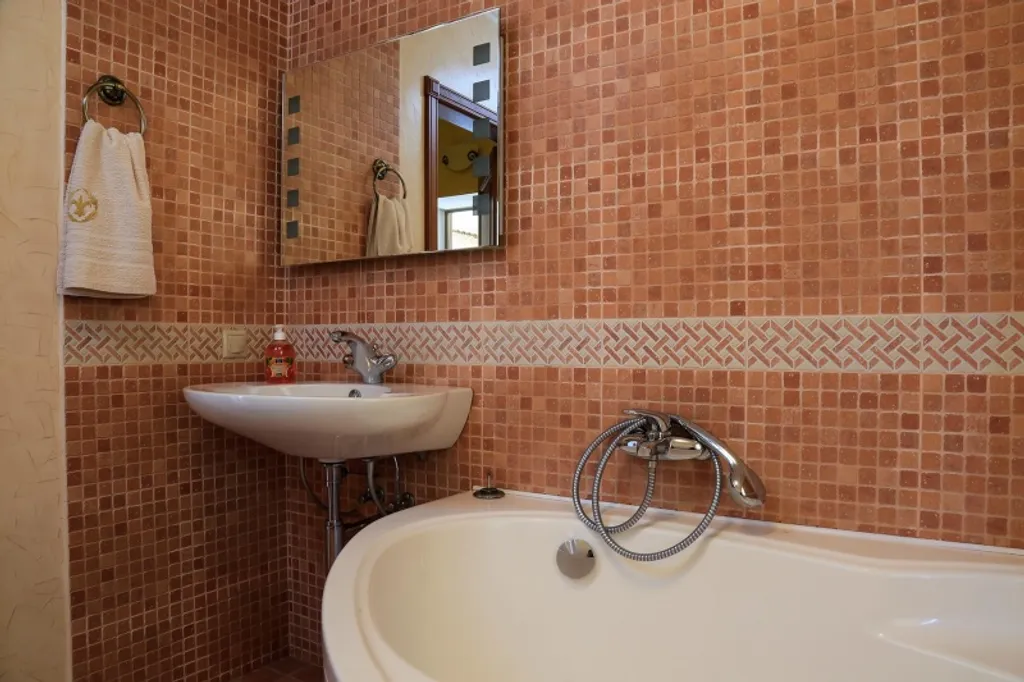 Дом у озера в 10 минутах ходьбы от центра города