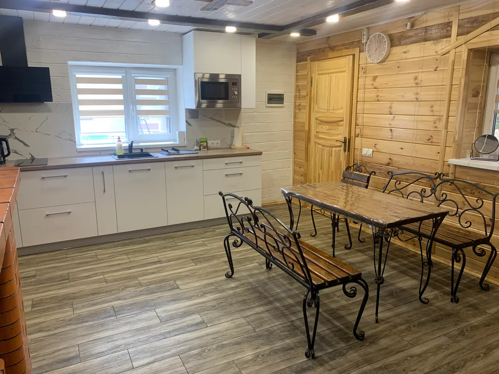 Красивый гостевой дом с баней на дровах возле Минского Моря