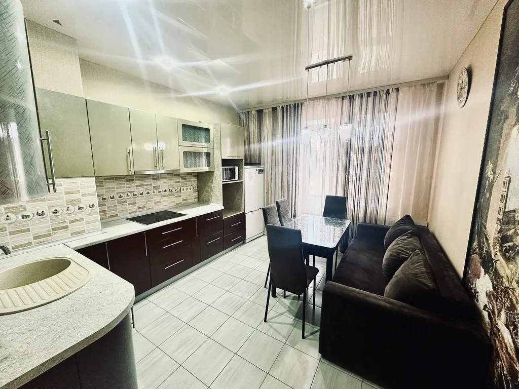 Квартира Двухкомнатная квартира с видом на стадион и город — Краснодар