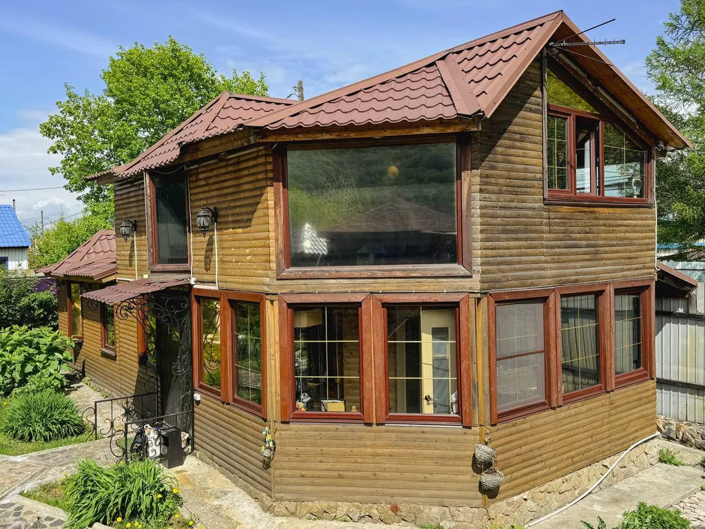 Коттедж у реки с баней — аренда посуточно в Елизово