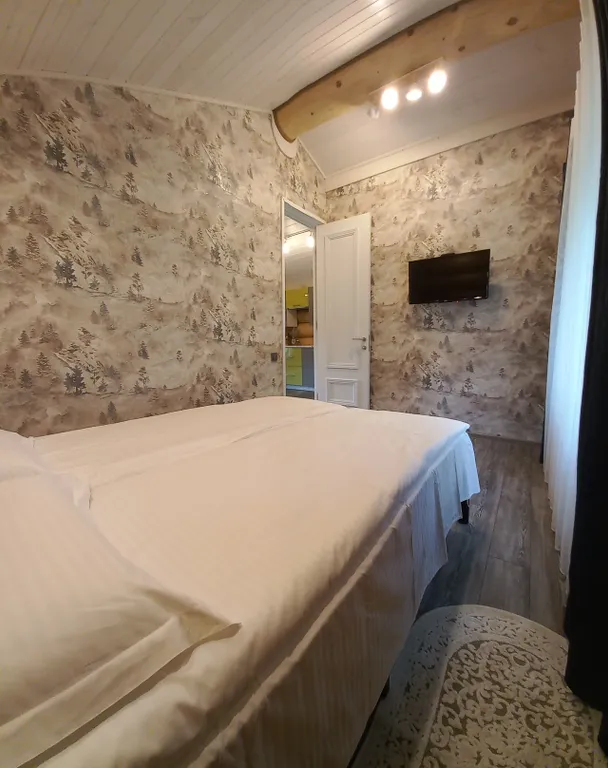 Экошале на берегу Селигера