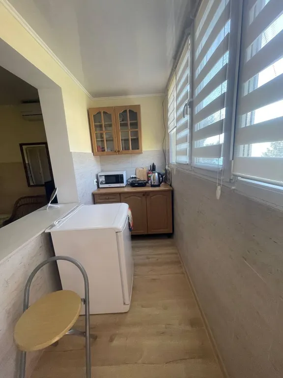 Квартира-студия напротив Мисхорского парка c двориком