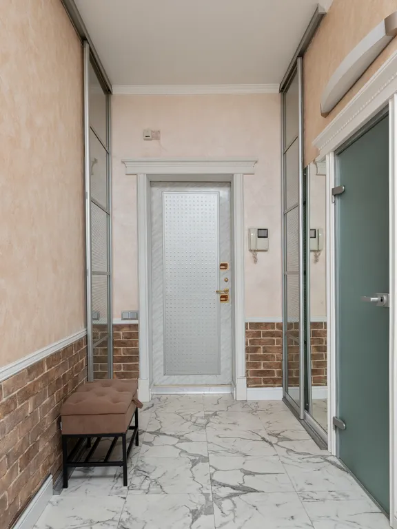 Двухкомнатная квартира на Якиманке