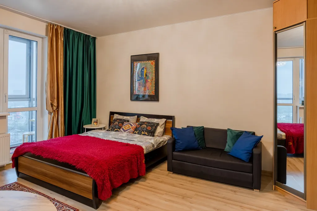 Просторная студия у метро Девяткино