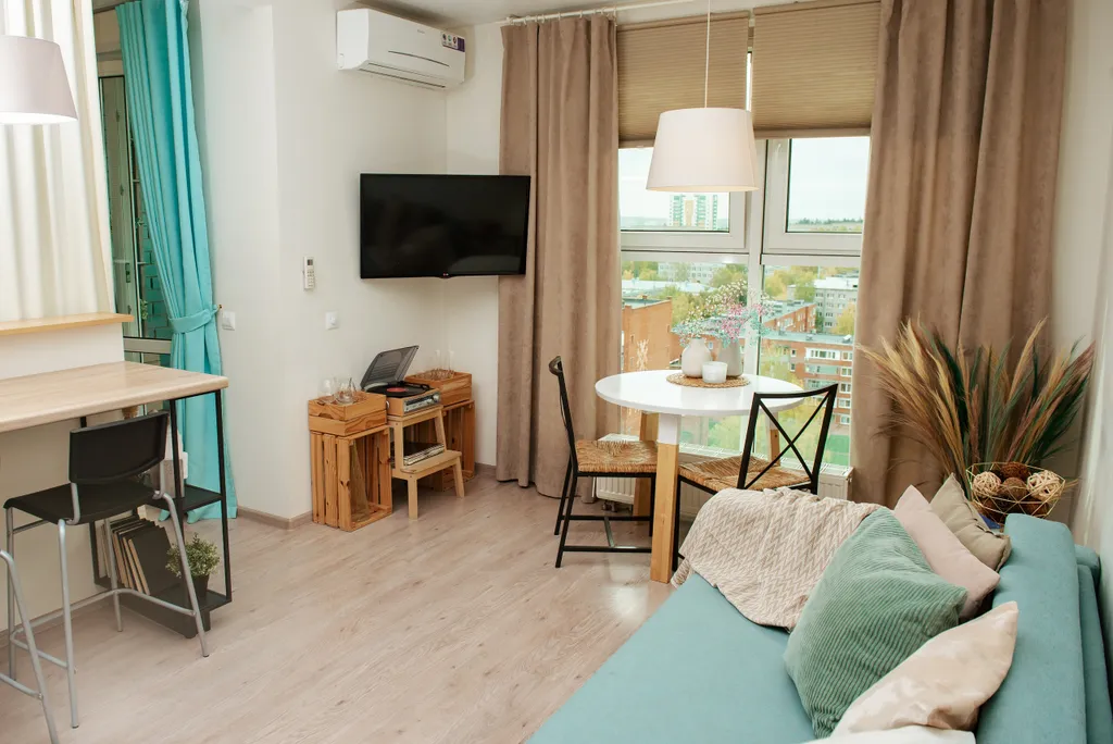 Шикарная квартира видом на пруд около зоопарка