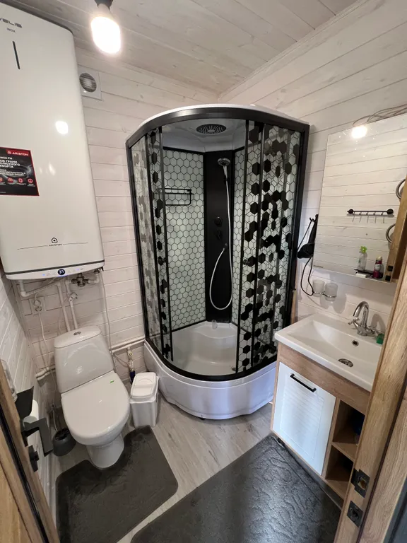 Шале в живописном тихом и спокойном месте посреди соснового леса и гор