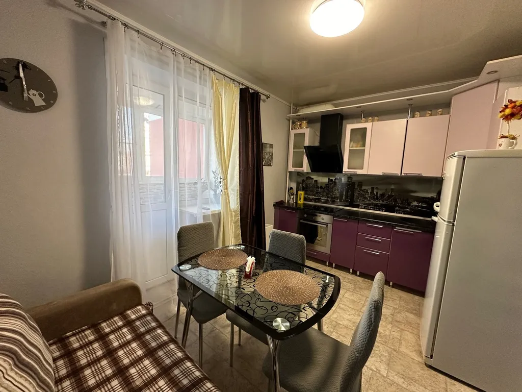 Крупногабаритная уютная 2 -х комнатная квартира