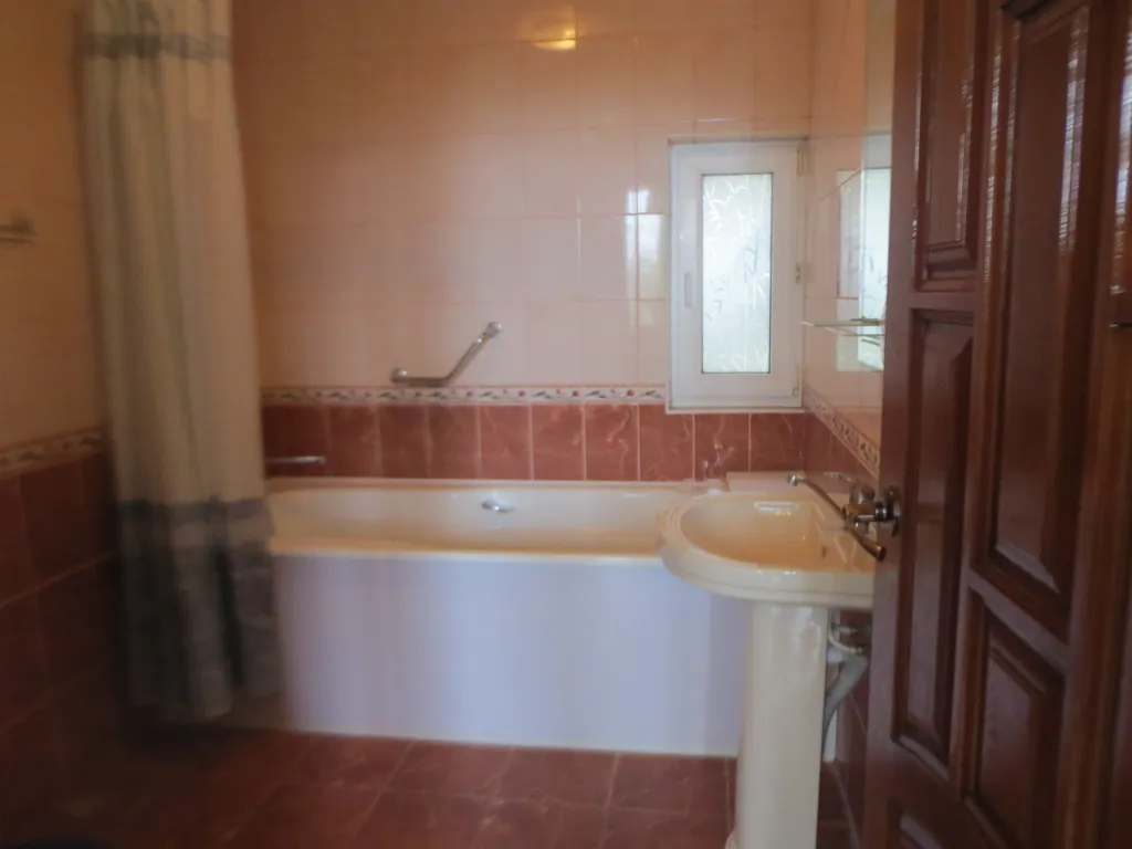 5-комнатный Дом